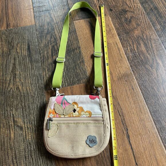 Haiku by Sharon Eisenhauer Crossbody Bag Tan Green Strap Floral Print - Picture 7 of 9